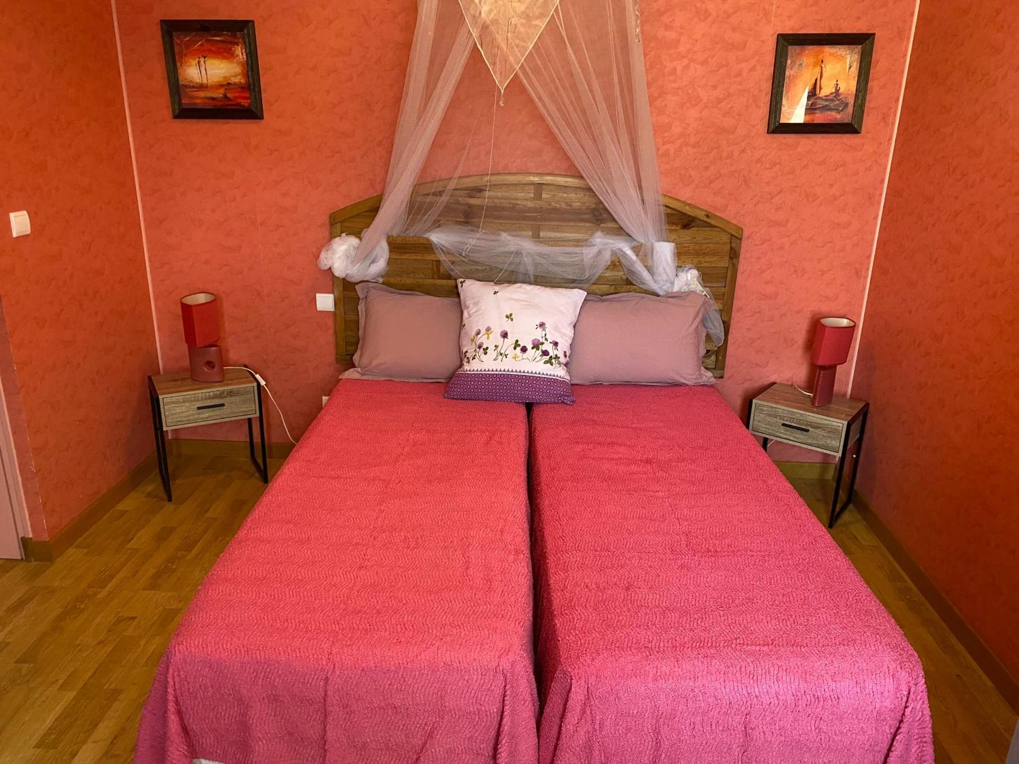 Le Petitepinay Bed and Breakfast Moitron-sur-Sarthe Eksteriør billede