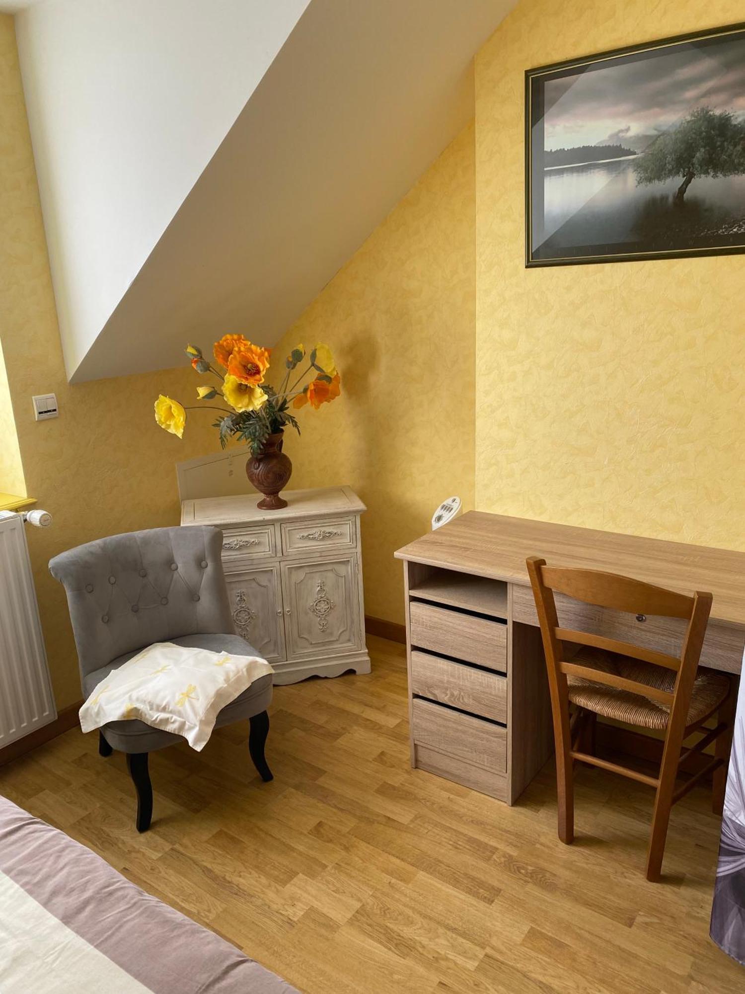 Le Petitepinay Bed and Breakfast Moitron-sur-Sarthe Eksteriør billede